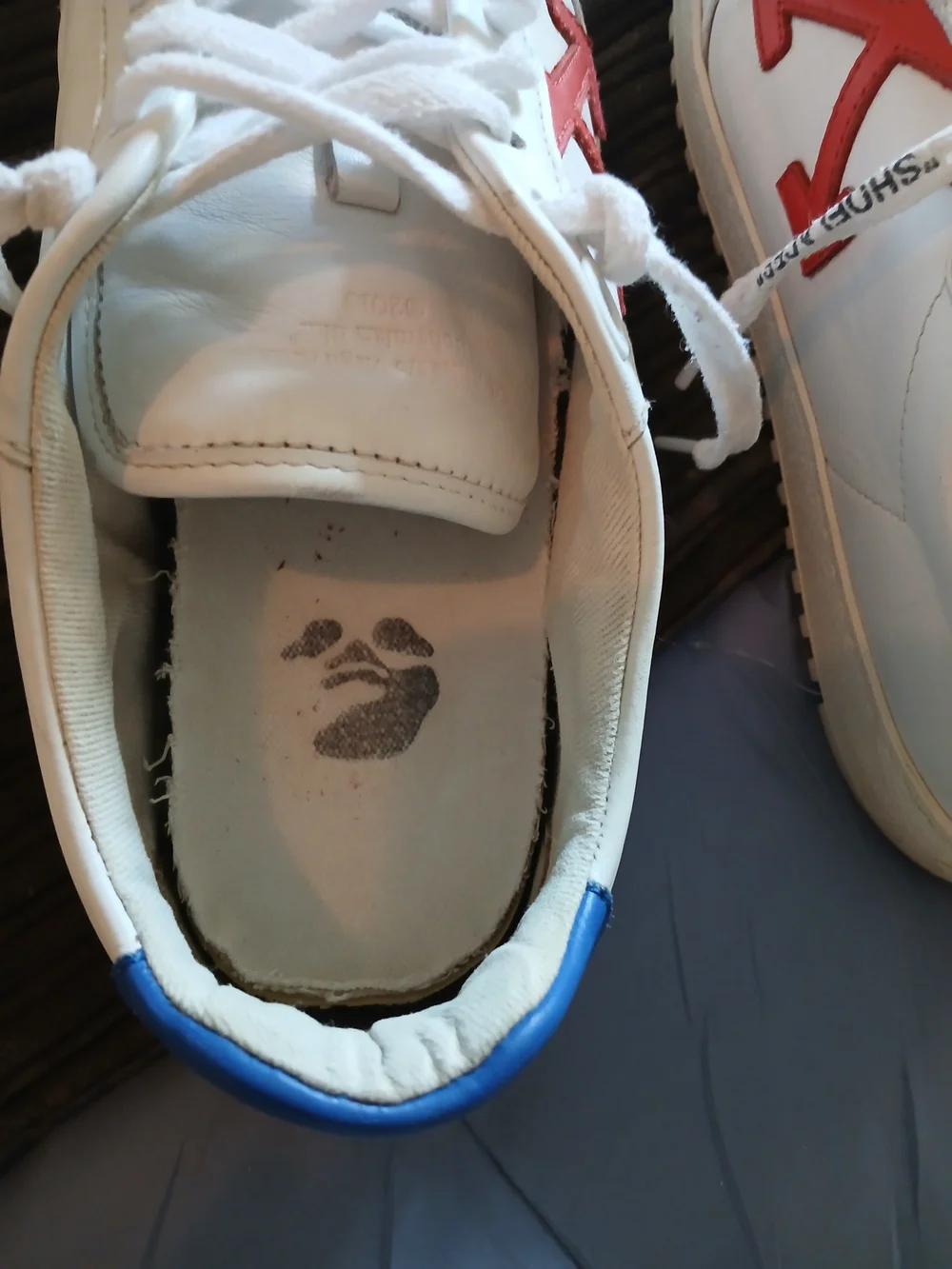 Off-White White Leather Sneakers with Red Arrow Detail